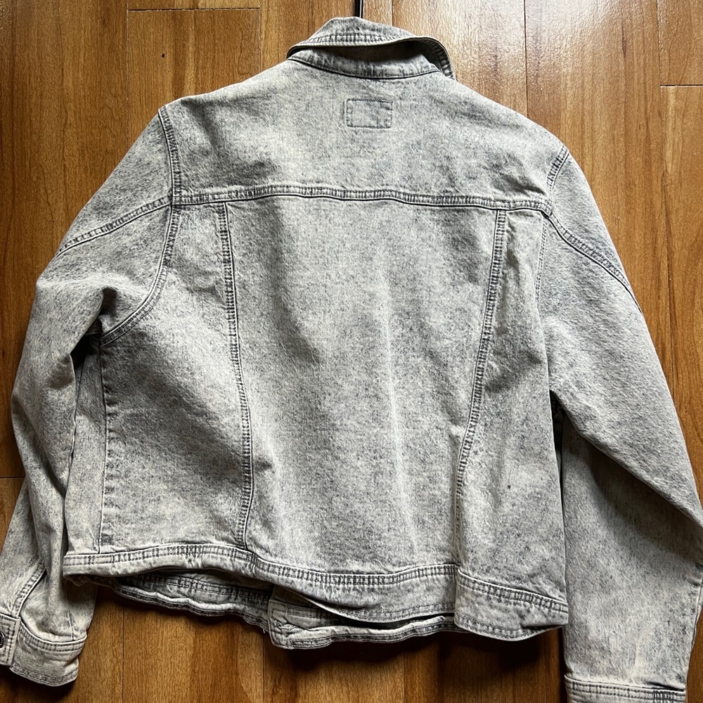 Universal Thread Gray Denim Jacket With Pins - image 3